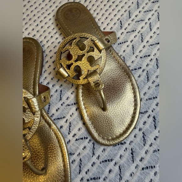 Tory Burch Gold Sandals 9.5 - Picture 3 of 10